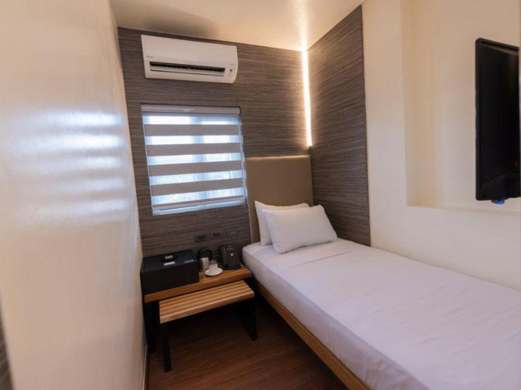 Kabayan Hotel Pasay